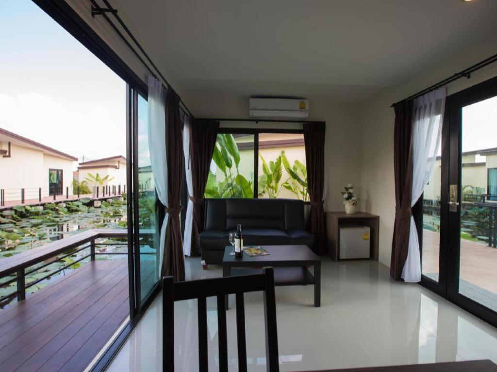Bua Tara Resort Nong Prue Eksteriør billede